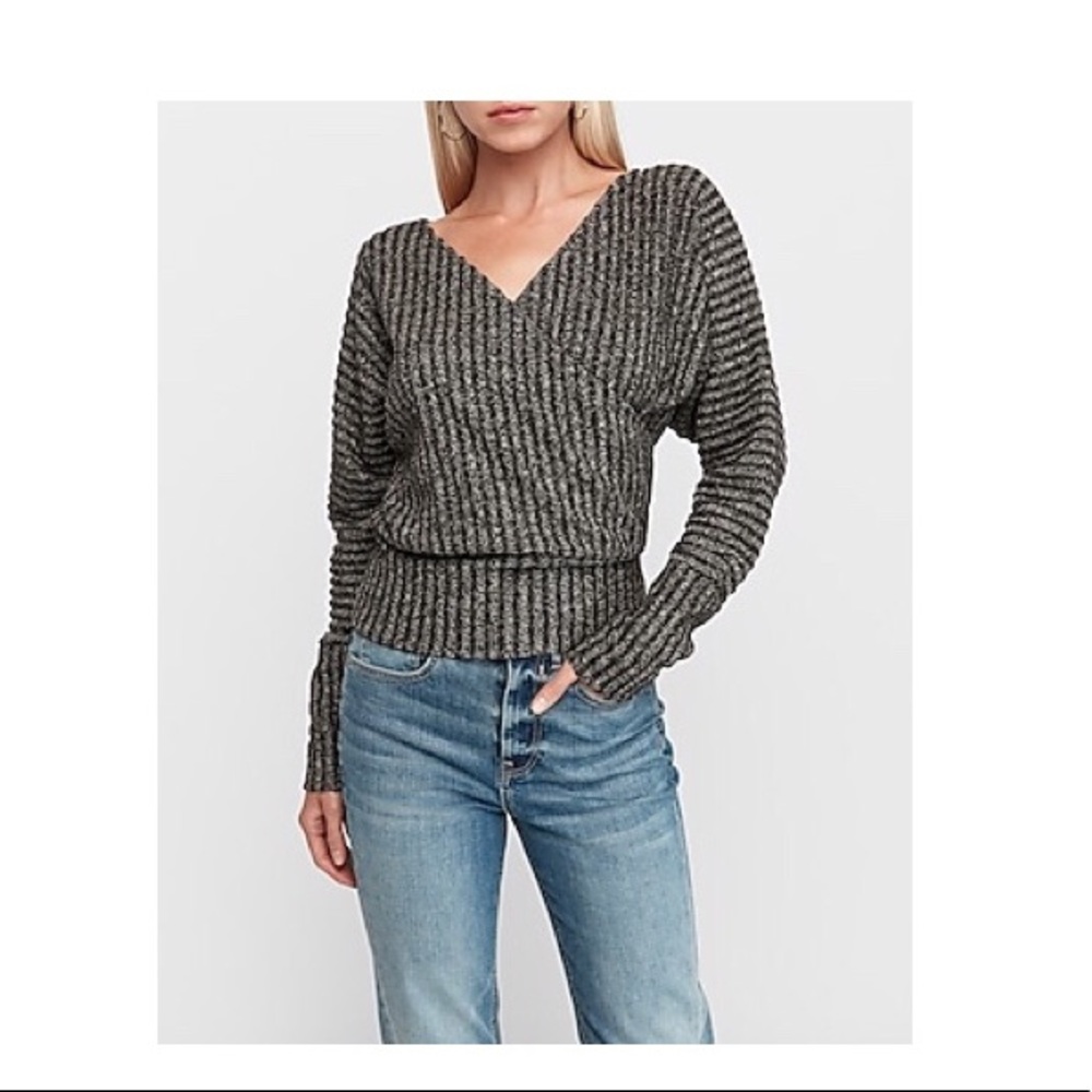 EXPRESS Wrap Front Top